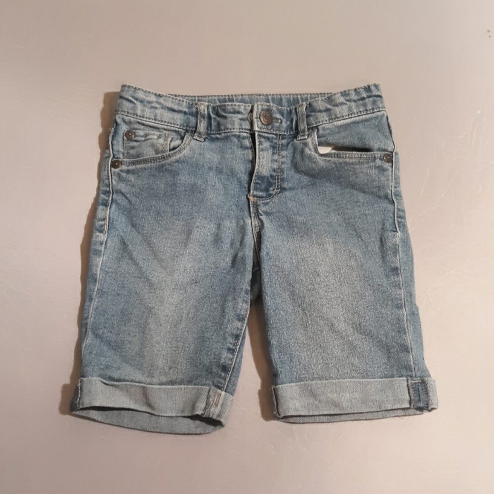Size 6 Arizona  girls capris